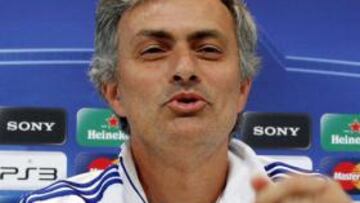 Mou: "Pep critica el acierto del árbitro, lo nunca visto"