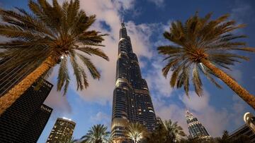 This picture taken on March 23, 2023 shows a view of Dubai's landmark Burj Khalifa skyscraper, the world's tallest building, on the first day of the Muslim holy fasting month of Ramadan. (Photo by Giuseppe CACACE / AFP) (Photo by GIUSEPPE CACACE/AFP via Getty Images)