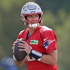 Mac Jones mejorará en 2022 y los Patriots regresarán a los NFL Playoffs