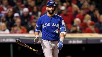 Resulta sorprendente que el gran pegador Jos&eacute; Bautista no haya encontrado equipo de cara a 2017.