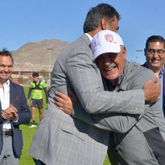 "La selección es mucho problema", bromea Tuca Ferretti