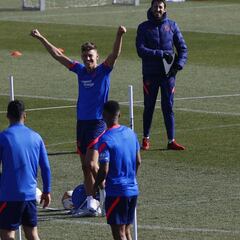 Simeone recupera a Llorente y Kondogbia para recibir al Getafe