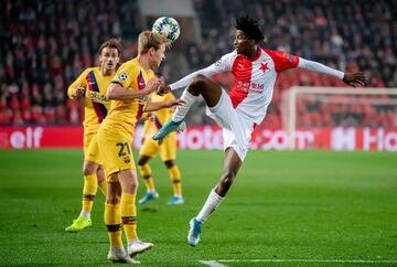 Peter Olayinka, Frenkie de Jong 