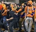 Un ertzaina herido y tres detenidos en los incidentes entre ultras del APOEL y el Athletic