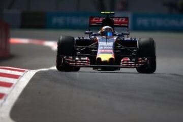 Aquí te presentamos las mejores postales que ha entregado la primera jornada en el Autódromo Hermanos Rodríguez. La Fórmula 1 regresó a México.