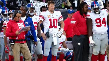 Dec 3, 2017; Oakland, CA, USA; New York Giants quarterback Eli Manning (10) on the sideline against the Oakland Raiders during the fourth quarter at Oakland Coliseum. Mandatory Credit: Kelley L Cox-USA TODAY Sports