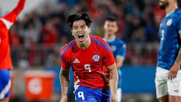 América: la cálida bienvenida de Igor Lichnovsky a Víctor Dávila