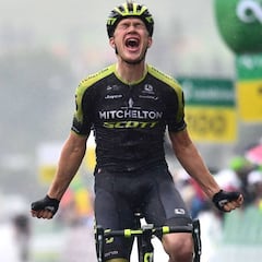 Juul-Jensen voló bajo la lluvia antes de la montaña en Suiza
