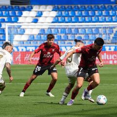 El Mirandés sigue sin dar con la tecla en Mendizorroza