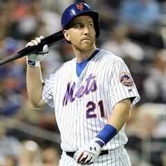 Texas Rangers firman a Todd Frazier por un año