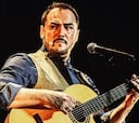 ¿Quién es Ismael Serrano, el cantante que ha corregido a Alberto Núñez Feijóo?