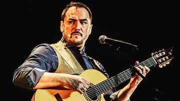Ismael Serrano durante un concierto.