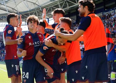 El equipo valenciano es propiedad de José Danvila, máximo accionista del Levante y de la  Fundació Levante UD Cent Anys.