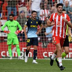 Aprobados y suspensos del Almería: Melero sí es de Primera
