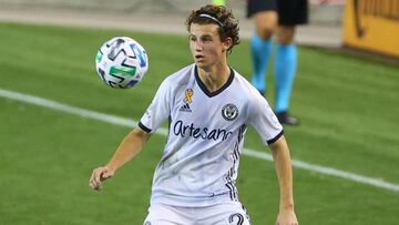 El cuadro austriaco llegó a un acuerdo de palabra con Philadelphia Union para fichar al estadounidense de 19 años, que llegará al conjunto dirigido por su compatriota, Jesse Marsch.