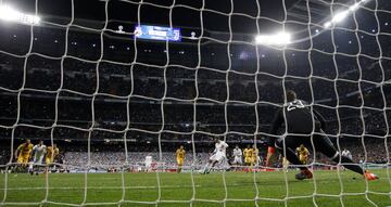 1-3.Cristiano Ronaldo marcó el gol de la clasificación de penalti en el minuto 93.