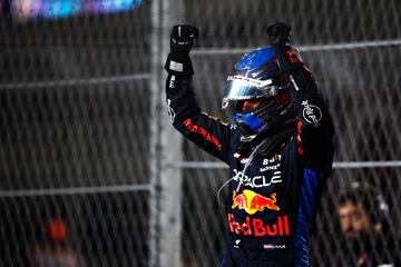 Alegría del piloto nacido en Hasselt, una ciudad belga, capital de la provincia de Limburgo, tras proclamarse por cuarta vez campeón de la Fórmula 1.