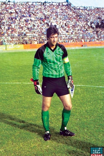 Es considerado uno de los mejores porteros en la historia de Asia y por supuesto de Irán. Participó en la Copa del Mundo de Argentina 78 en donde su país quedó eliminado en Fase de Grupos.