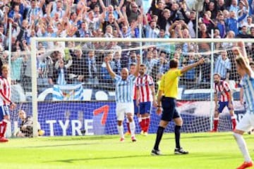 GOL 1-1  Saque de esquina el Málaga cuando Amrabat trataba de rematar ante dos defensores rojiblancos y en su intento de despejar Fernando Torres tocó la pelota para acabar introduciéndose el cuero en su propia portería. 