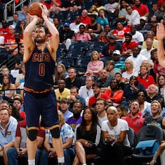 Love (27) acribilla a los Hawks y los Cavaliers pasan a la final