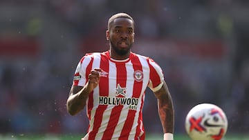 Futbolista británico que juega en el Brentford y sancionado el 17 de mayo de 2023 por la FA (Asociación del Fútbol) a 8 meses de suspensión sin poder competir por quebrantar en numerosas ocasiones las reglas de apuestas. El 17 de enero de 2024 termina el castigo impuesto por el máximo organismo que rige el fútbol en Inglaterra y podría volver a disputar un encuentro de manera oficial.