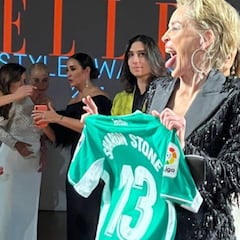 La última de Joaquín es demasiado: convierte a Sharon Stone en aficionada del Betis
