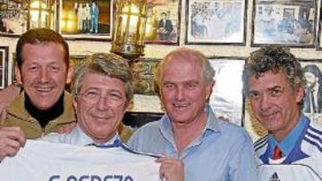 La noche que Villar y Cerezo posaron con la blanca.