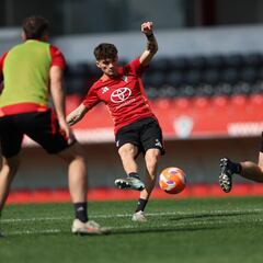 El Mirandés se examina ante un Deportivo al alza