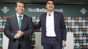 Ángel Haro, junto a José Miguel López Catalán.