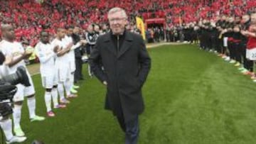 El entrenador del United Alex Ferguson recibió una emocionante despedida antes del partido ante el Swansea en Old Trafford.
