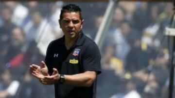 Tapia suma tres triunfos en tres partidos ante el archirrival.