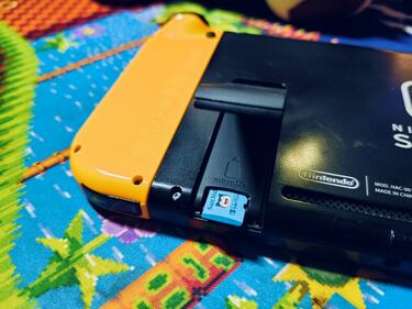 Las nuevas tarjetas microSD de Pokémon son el regalo perfecto para cualquiera con una Nintendo Switch