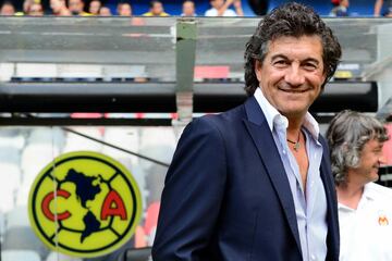 Romano tuvo la oportunidad de dirigir a las Águilas en 2008, donde pasó sin pena ni gloria. En 2013 llegó al Estadio Cuauhtémoc, donde tampoco aportó a la institución.