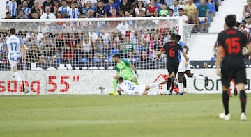 El jugador del Atlético de Madrid, Vitolo, marca el 0-1 al Leganés. 