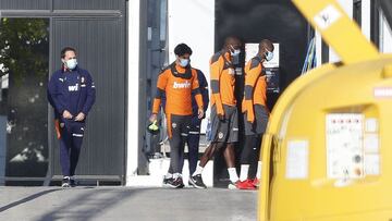 25/11/20
ENTRENAMIENTO DEL VALENCIA CF - CARLOS SOLER - MANGALA - DIAKHABY