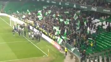 Pese a la derrota la afición bética alentó a los suyos de cara al derbi