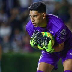 Esteban Andrada es exhibido por su propia afición y piden su salida