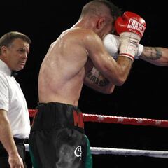 Rubén Nieto tira de casta y consigue retener su cinturón