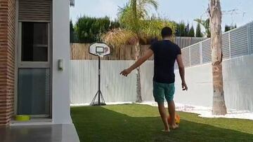 Contador se pone en modo Mundial: canastón con el pie