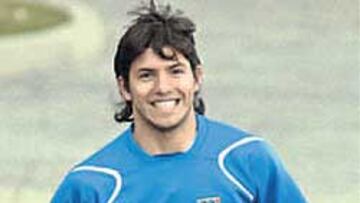 <b>DUDA. </b>Agüero podría no ser titular ante el Barcelona.