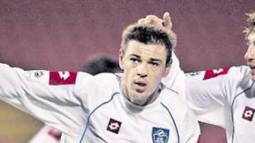 <b>LÍDER. </b>Milosevic, delantero de Osasuna y de Serbia, no es partidario de la independencia de Montenegro, ya aprobada en referéndum.