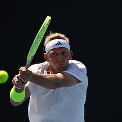 Davidovich salva el día de la Armada: Carballés y Bautista caen