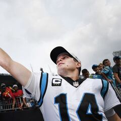 Panthers informaron a Sam Darnold que podrían reclutar un quarterback en el NFL Draft 2022