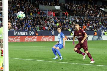 0-1. Luis Suárez marcó el primer gol.