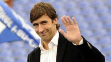 "Continúo en el Schalke, cumpliré mi contrato"