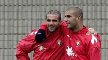 <b>El uruguayo y el malagueño suman 12 goles</b> En esta imagen podemos ver a Pandiani y Aranda durante una sesión de entrenamiento; el primero lleva marcados ocho goles; el segundo, cuatro. Dinamita osasunista para meter miedo a un Málaga que anda corto de fuerzas y que viene con el agua al cuello.