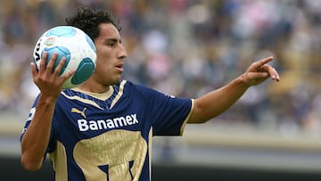 SOCCER/FUTBOL
FUTBOL MEXICANO BICENTENARIO 2010
PUMAS VS TOLUCA
Action photo of Efrain Juarez of Pumas, during week 3 of the Bicentenario  2010 tournament./Foto de accion de Efrain Juarez de Pumas, durante juego de la semana 3 del Torneo Bicentenario 2010. 31 January 2010. MEXSPORT/OMAR MARTINEZ