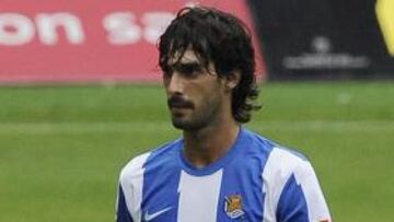 <b>CARLOS MARTÍNEZ.</b>