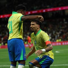 Endrick, el hombre récord, enamora al Bernabéu