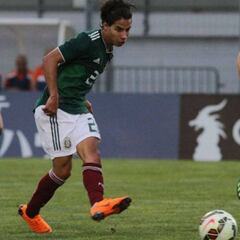 Diego Lainez no pudo festejar al 100 por ciento en Toulon